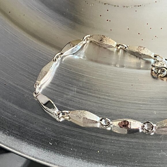 Napier Silver Chain Bracelet 8in Long - Picture 1 of 5